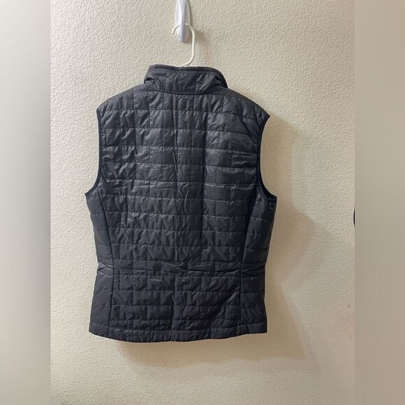 NWT Patagonia Men’s Nano Puff vest  size M - Picture 5 of 6
